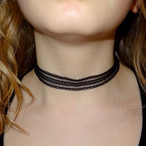Choker Gothic Halsband aus elastischer Spitze schwarzes Kropfband
